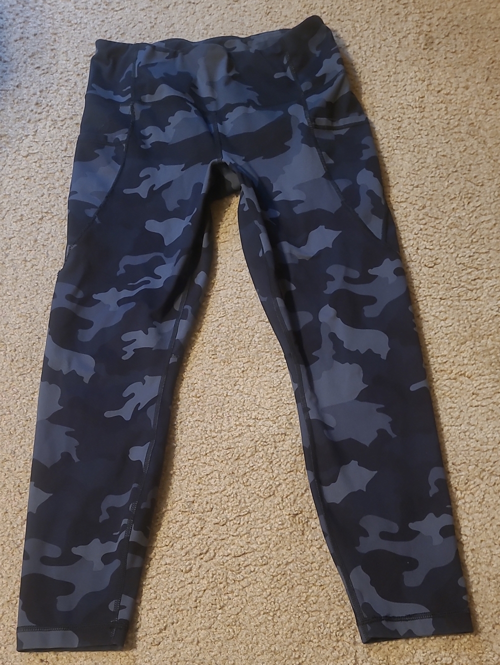 Yogalicious High Wast Camo Leggings, Sz Lg